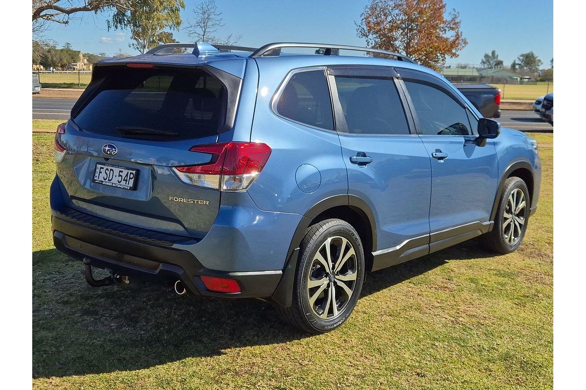 2018 Subaru Forester 2.5i Premium S5