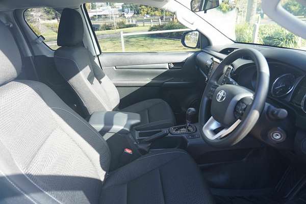 2023 Toyota Hilux SR (4x4) GUN126R 4X4