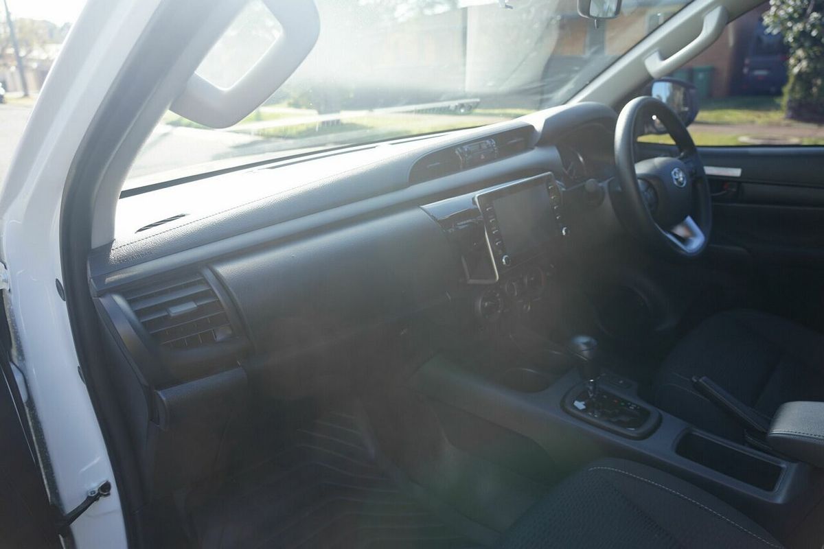 2023 Toyota Hilux SR (4x4) GUN126R 4X4