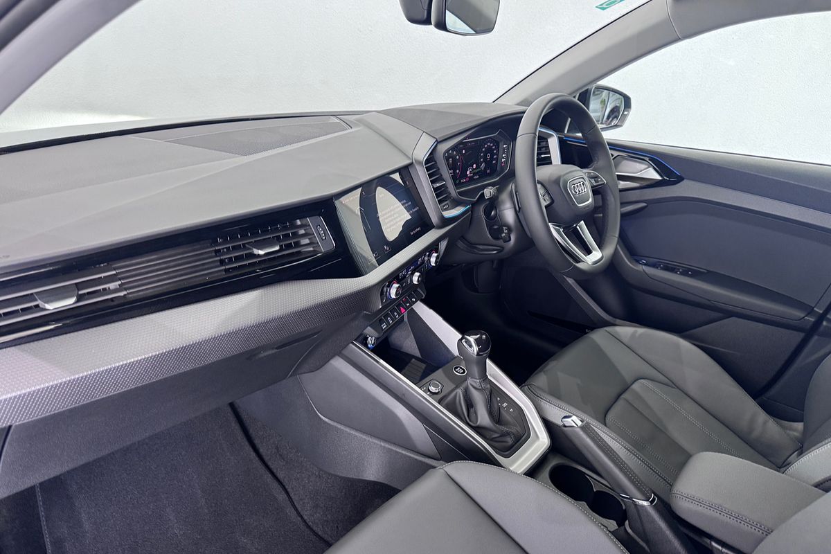 2025 Audi A1 40 TFSI S line GB