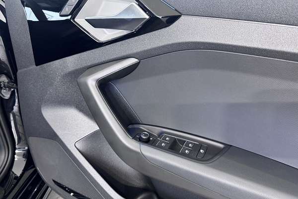 2025 Audi A1 40 TFSI S line GB