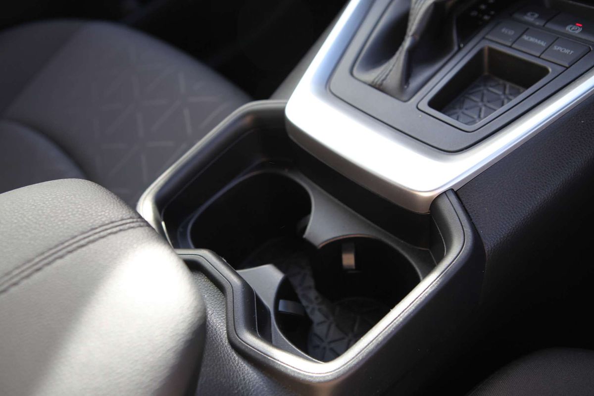 2020 Toyota RAV4 GXL MXAA52R