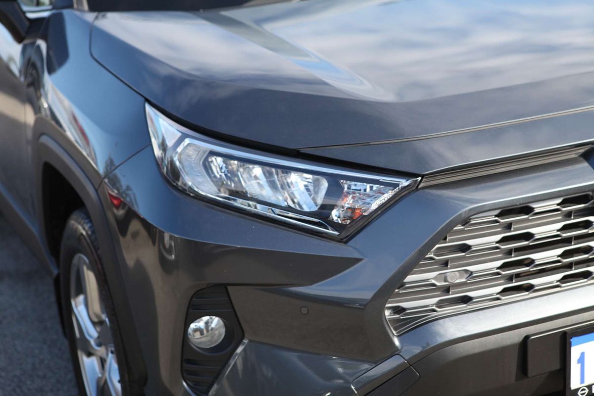 2020 Toyota RAV4 GXL MXAA52R