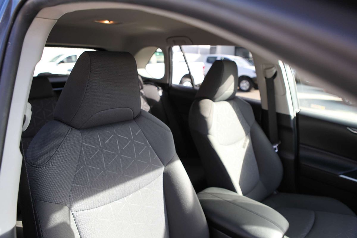 2020 Toyota RAV4 GXL MXAA52R