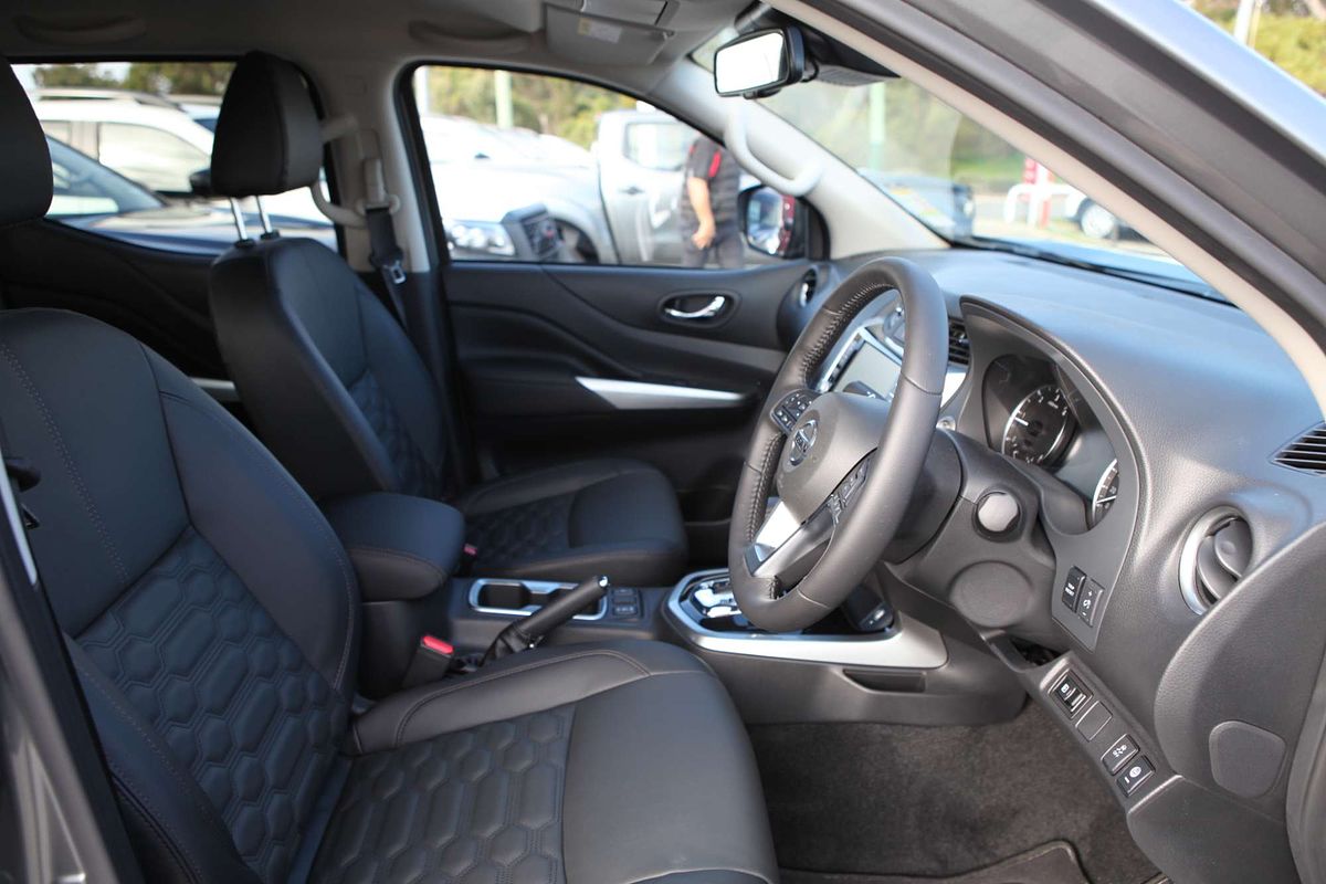 2025 Nissan Navara ST-X D23 4X4