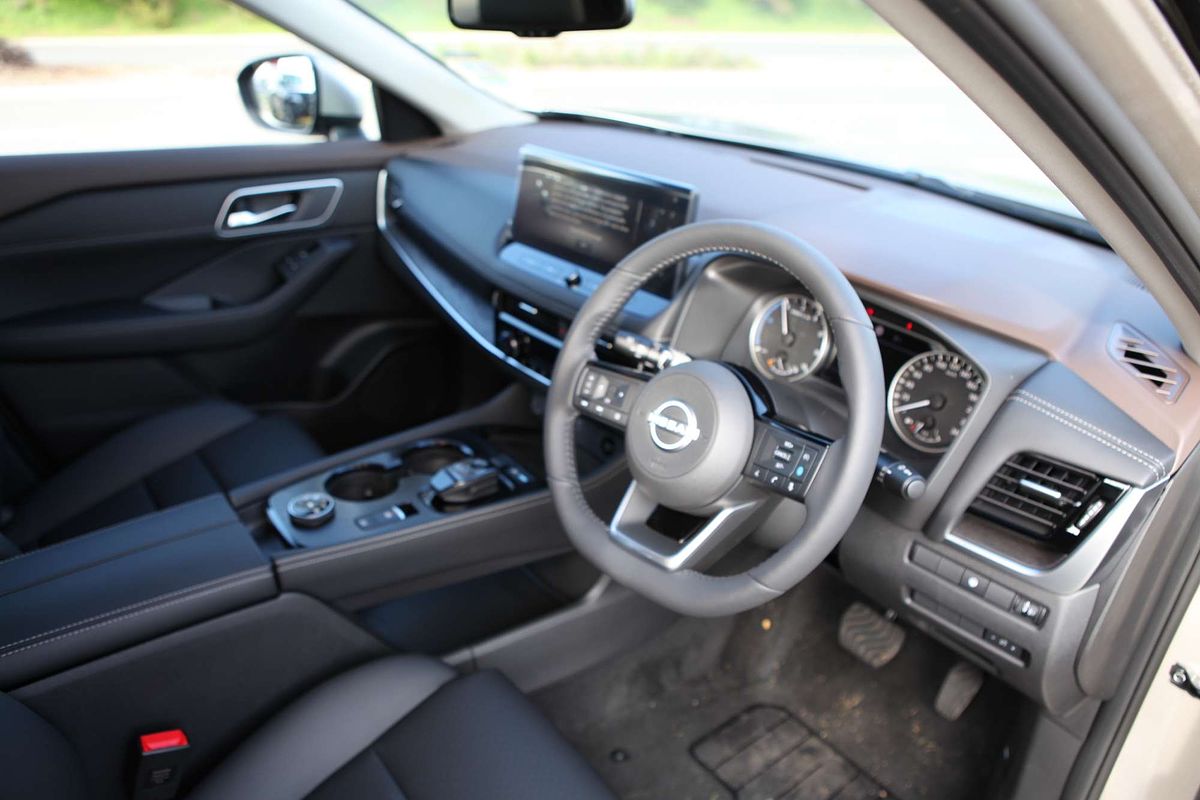 2025 Nissan X-TRAIL ST-L e-POWER T33