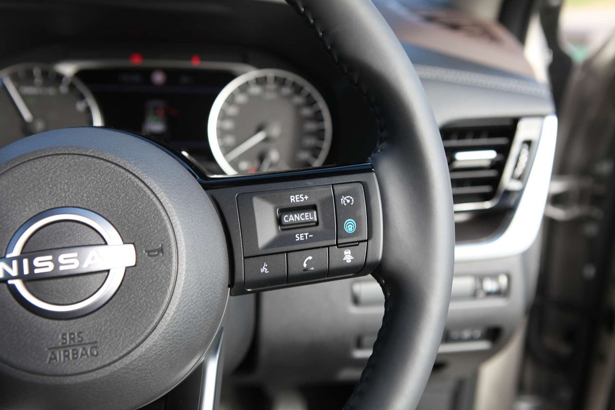 2025 Nissan X-TRAIL ST-L e-POWER T33