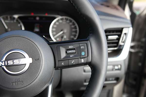 2025 Nissan X-TRAIL ST-L e-POWER T33