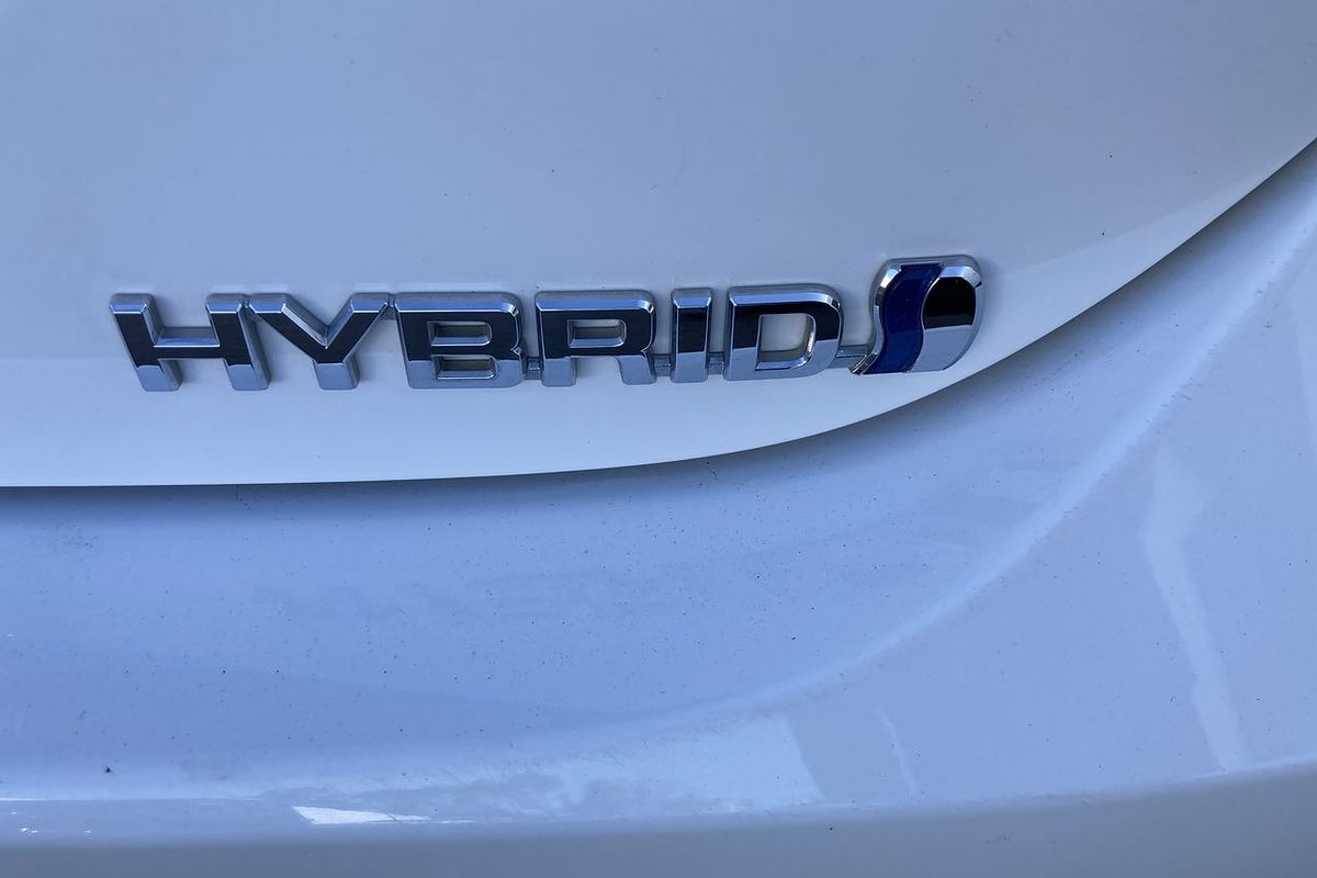 2021 Toyota Camry Ascent AXVH70R