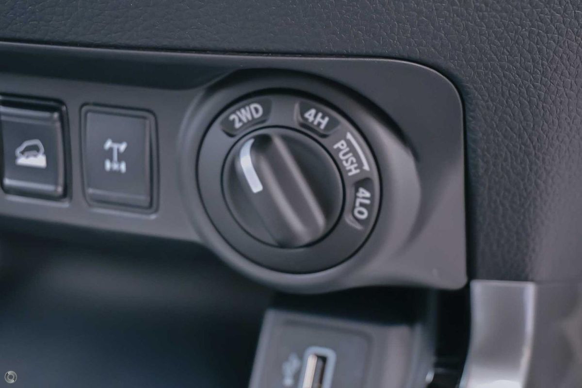 2025 Nissan Navara ST-X D23 Rear Wheel Drive