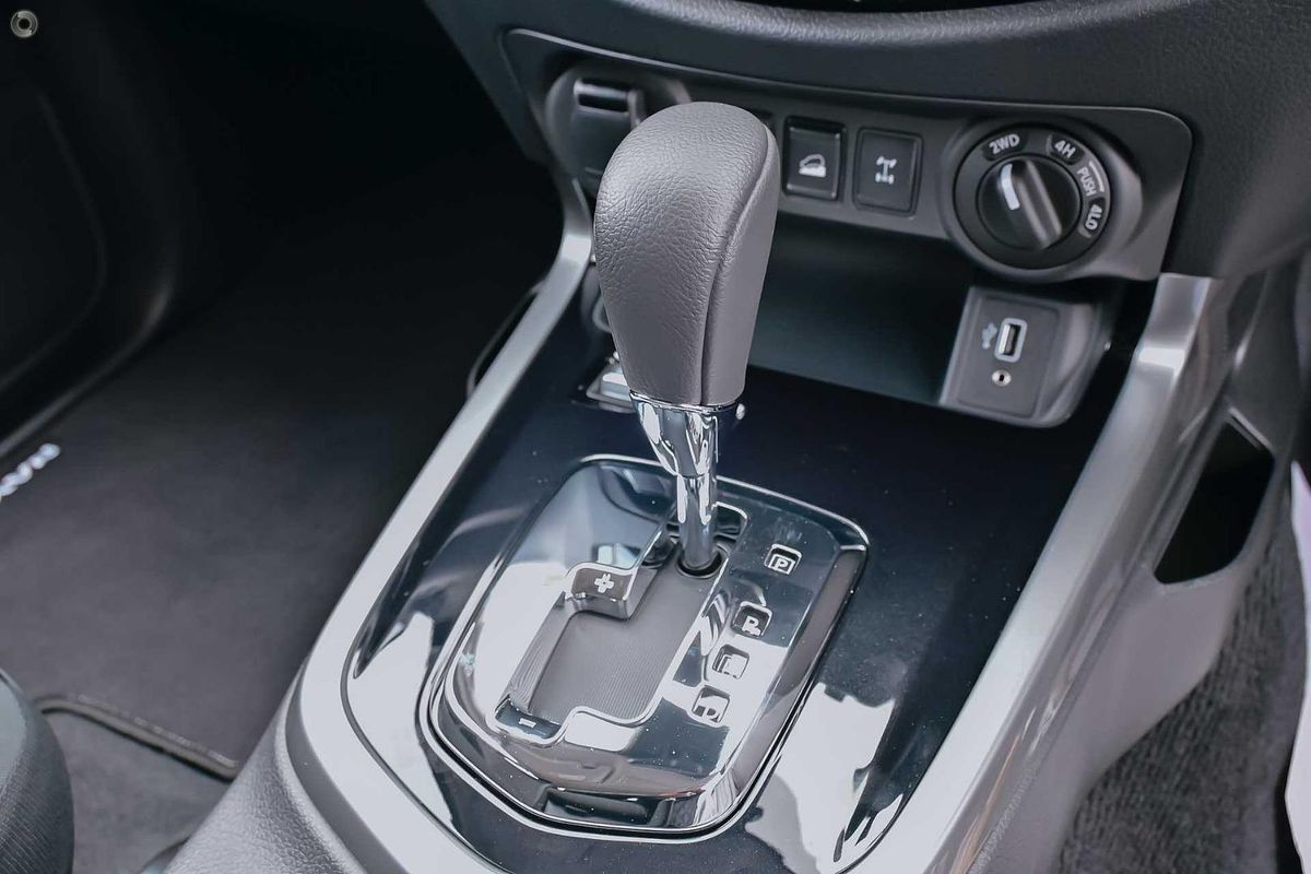 2025 Nissan Navara ST-X D23 Rear Wheel Drive