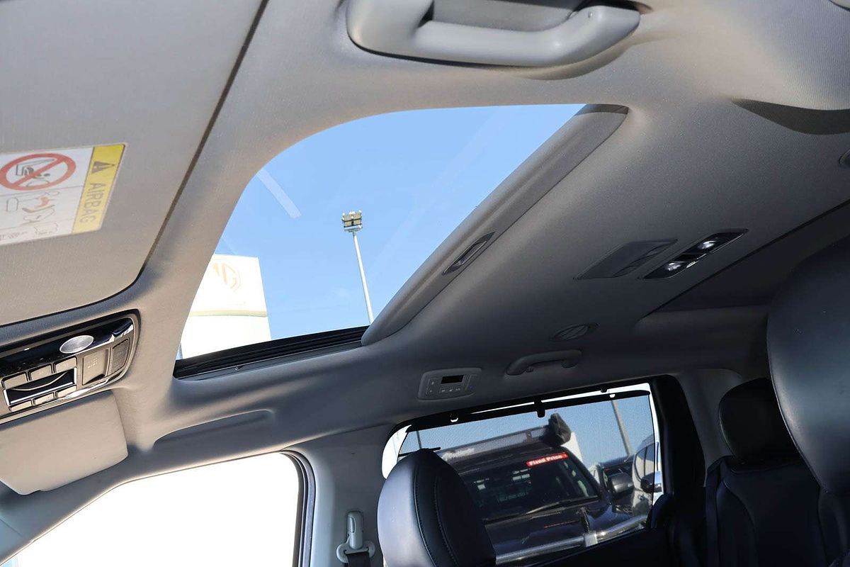 2022 Kia Carnival Platinum KA4