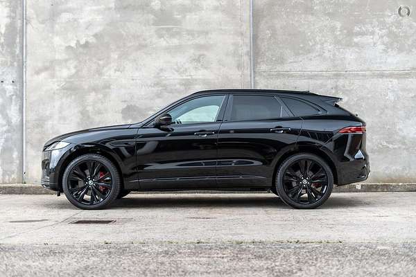 2023 Jaguar F-PACE D300 R-Dynamic SE X761