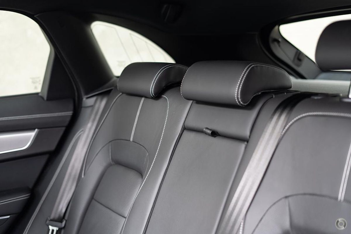 2023 Jaguar F-PACE D300 R-Dynamic SE X761