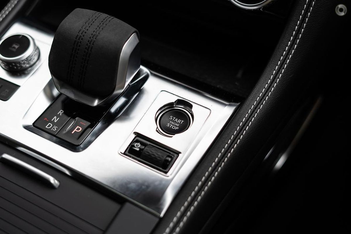2023 Jaguar F-PACE D300 R-Dynamic SE X761