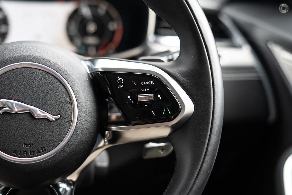 2023 Jaguar F-PACE D300 R-Dynamic SE X761