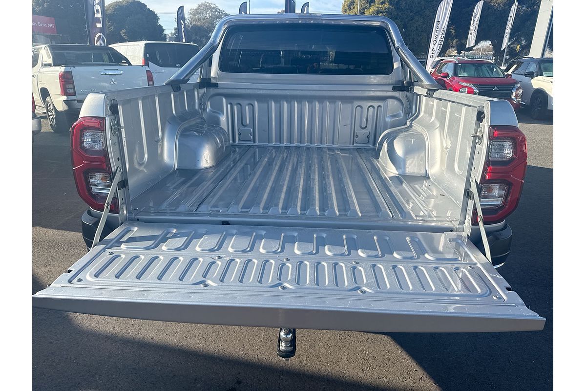 2023 Toyota Hilux SR5 GUN126R 4X4