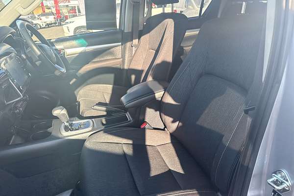 2023 Toyota Hilux SR5 GUN126R 4X4