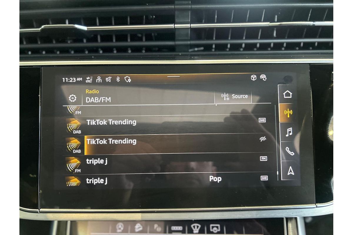 2023 Audi Q7 50 TDI S line 4M