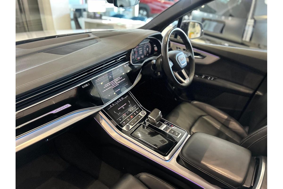 2023 Audi Q7 50 TDI S line 4M