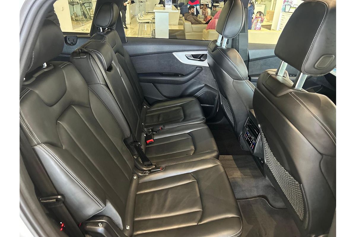 2023 Audi Q7 50 TDI S line 4M