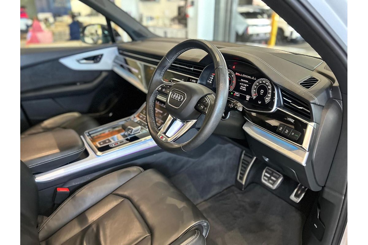 2023 Audi Q7 50 TDI S line 4M