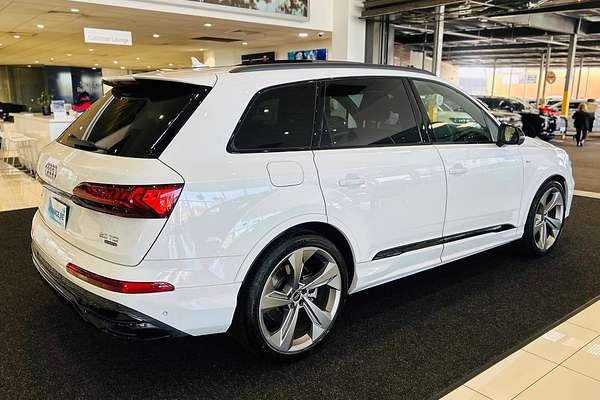 2023 Audi Q7 50 TDI S line 4M