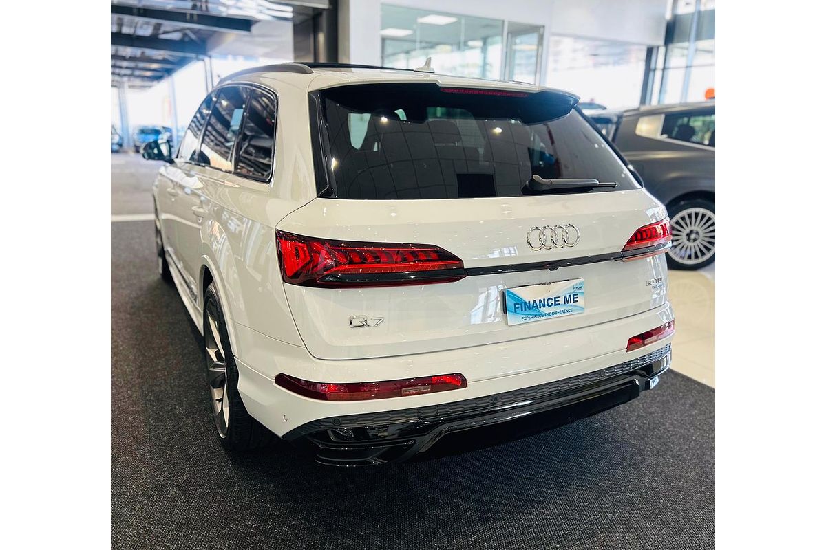 2023 Audi Q7 50 TDI S line 4M