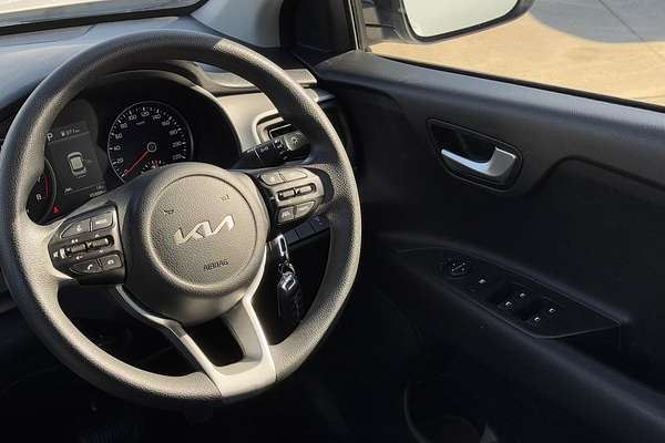 2023 Kia Stonic S YB