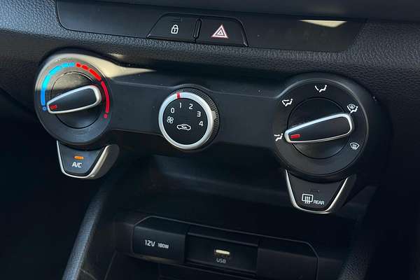 2023 Kia Stonic S YB