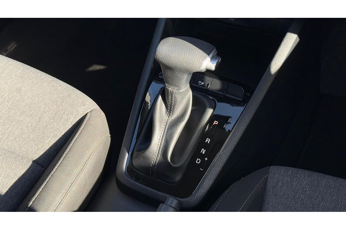2023 Kia Stonic S YB