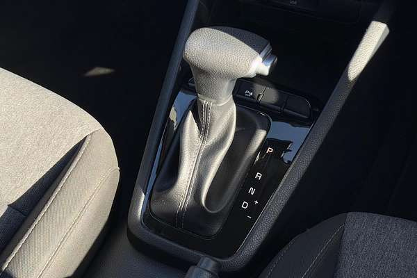 2023 Kia Stonic S YB