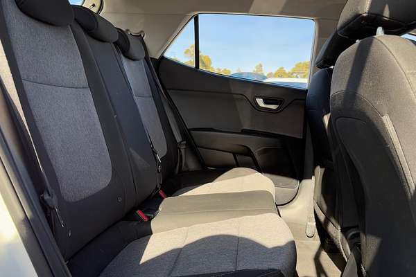 2023 Kia Stonic S YB