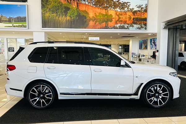 2020 BMW X7 xDrive30d G07
