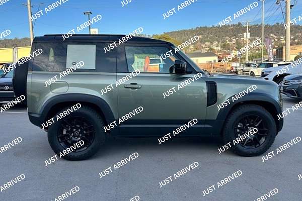 2022 Land Rover Defender 90 P300 L663