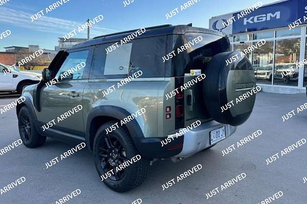 2022 Land Rover Defender 90 P300 L663