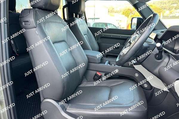 2022 Land Rover Defender 90 P300 L663
