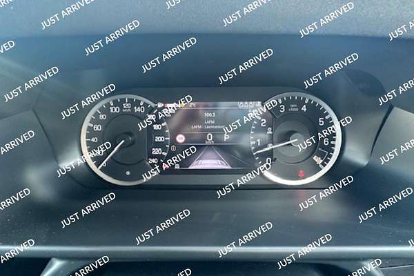 2022 Land Rover Defender 90 P300 L663
