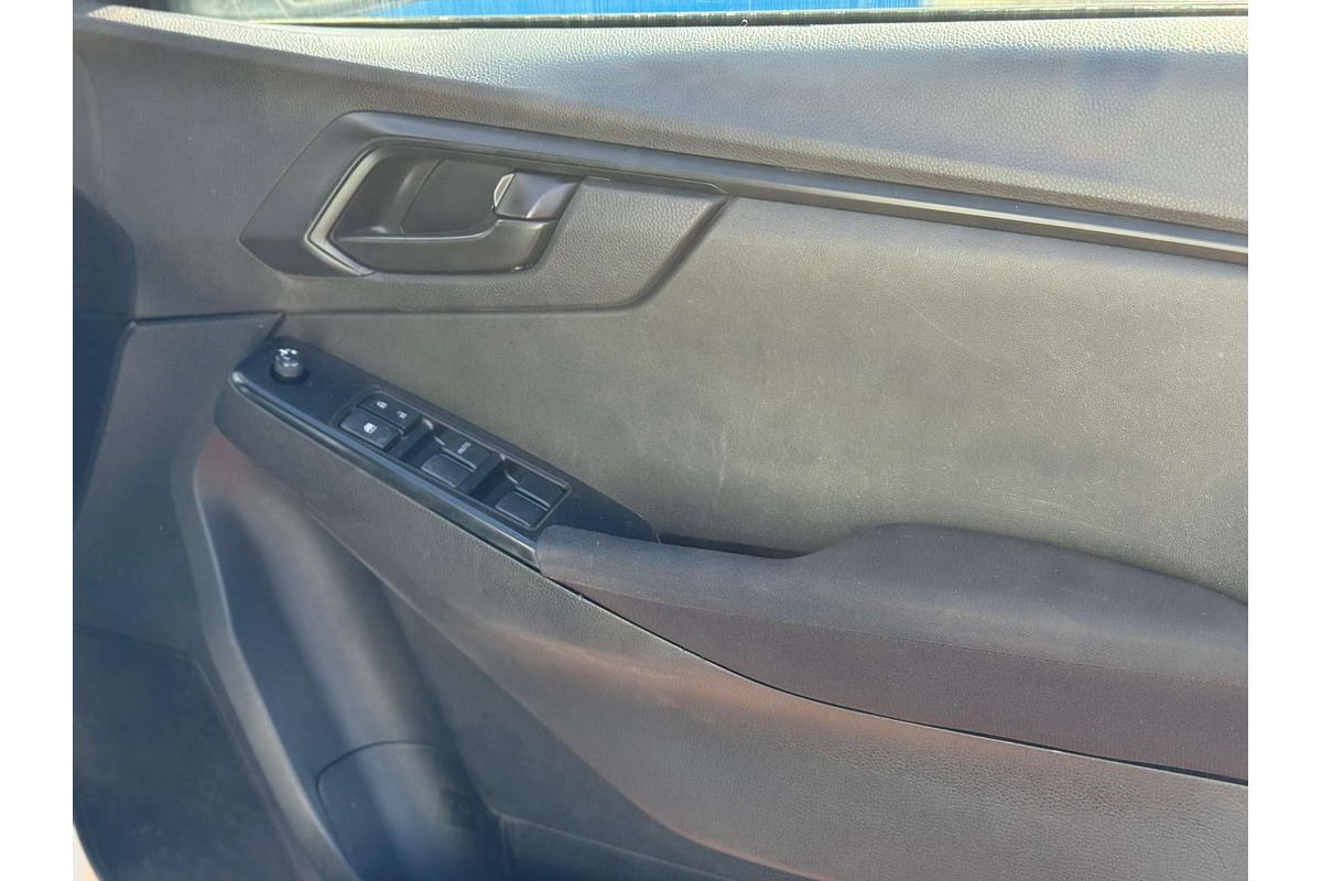 2021 Isuzu D-MAX SX  4X4