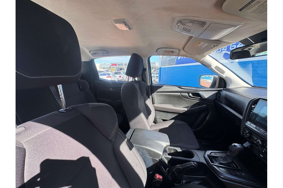 2021 Isuzu D-MAX SX  4X4