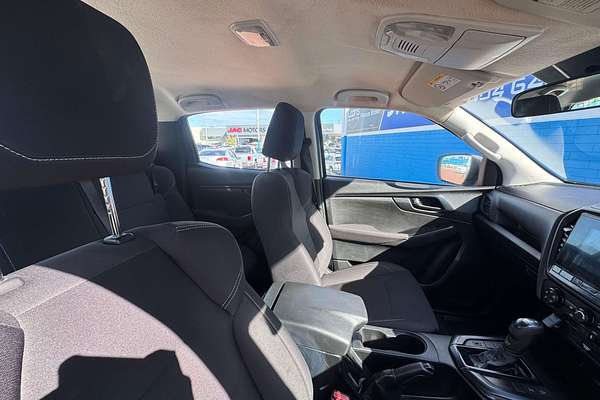 2021 Isuzu D-MAX SX  4X4