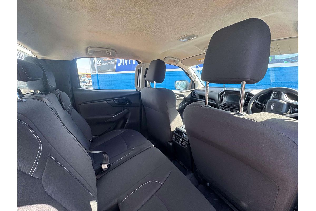 2021 Isuzu D-MAX SX  4X4