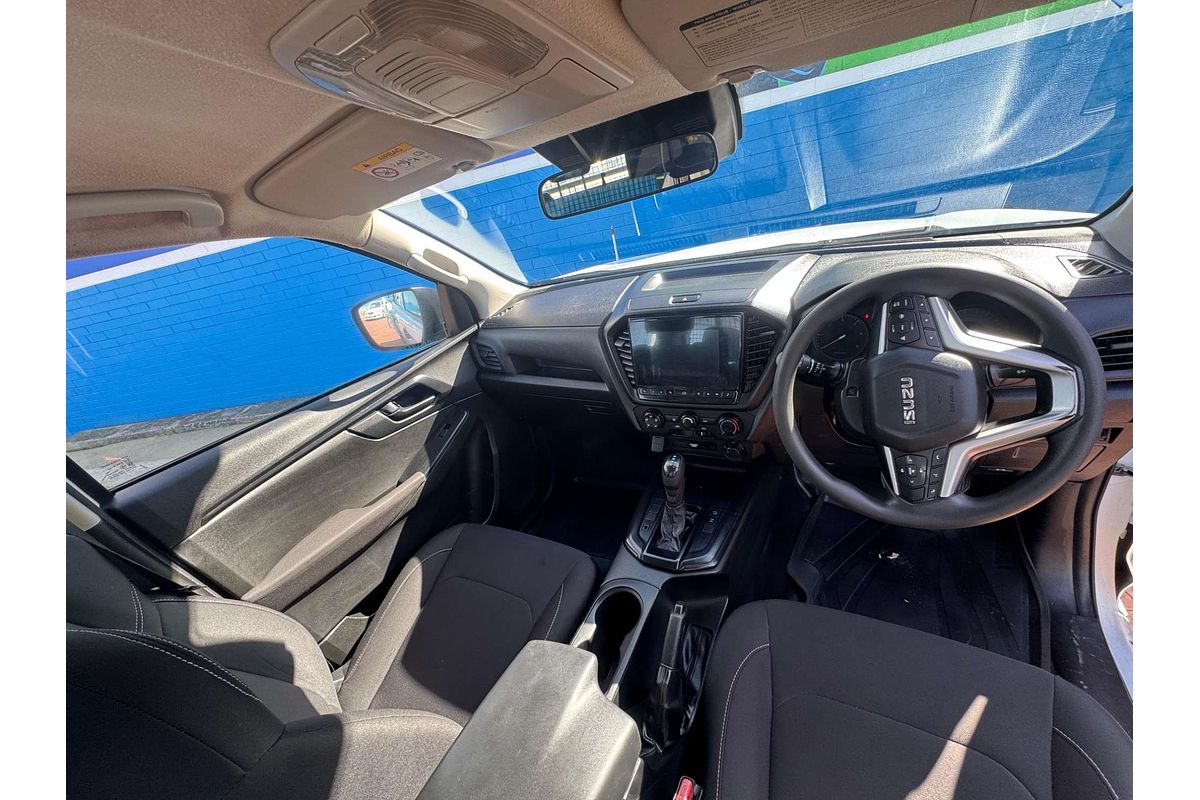 2021 Isuzu D-MAX SX  4X4