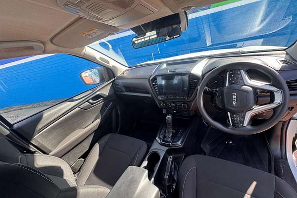 2021 Isuzu D-MAX SX  4X4