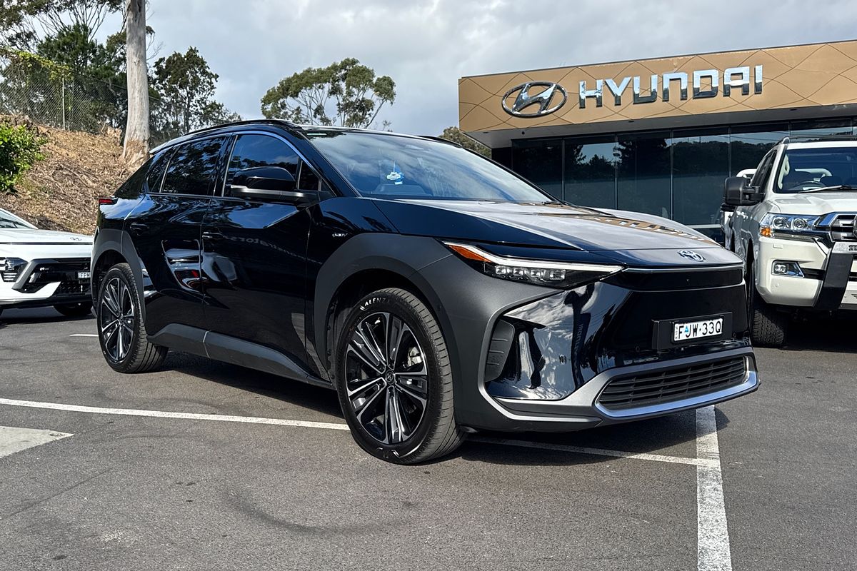2024 Toyota bZ4X  YEAM15R