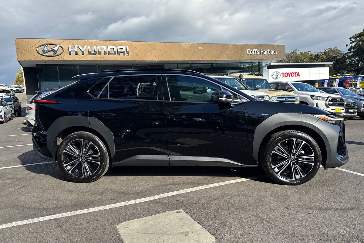 2024 Toyota bZ4X  YEAM15R