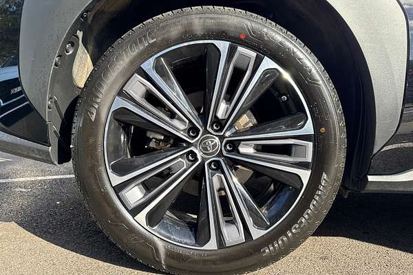 2024 Toyota bZ4X  YEAM15R