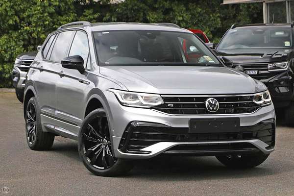 2024 Volkswagen Tiguan Wolfsburg Edition Allspace 5N