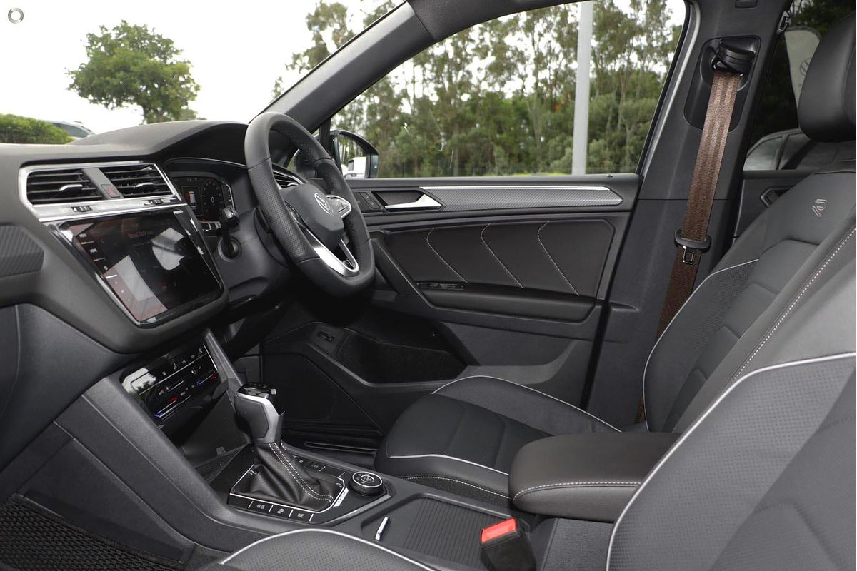 2024 Volkswagen Tiguan Wolfsburg Edition Allspace 5N