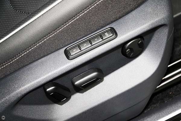 2024 Volkswagen Tiguan Wolfsburg Edition Allspace 5N